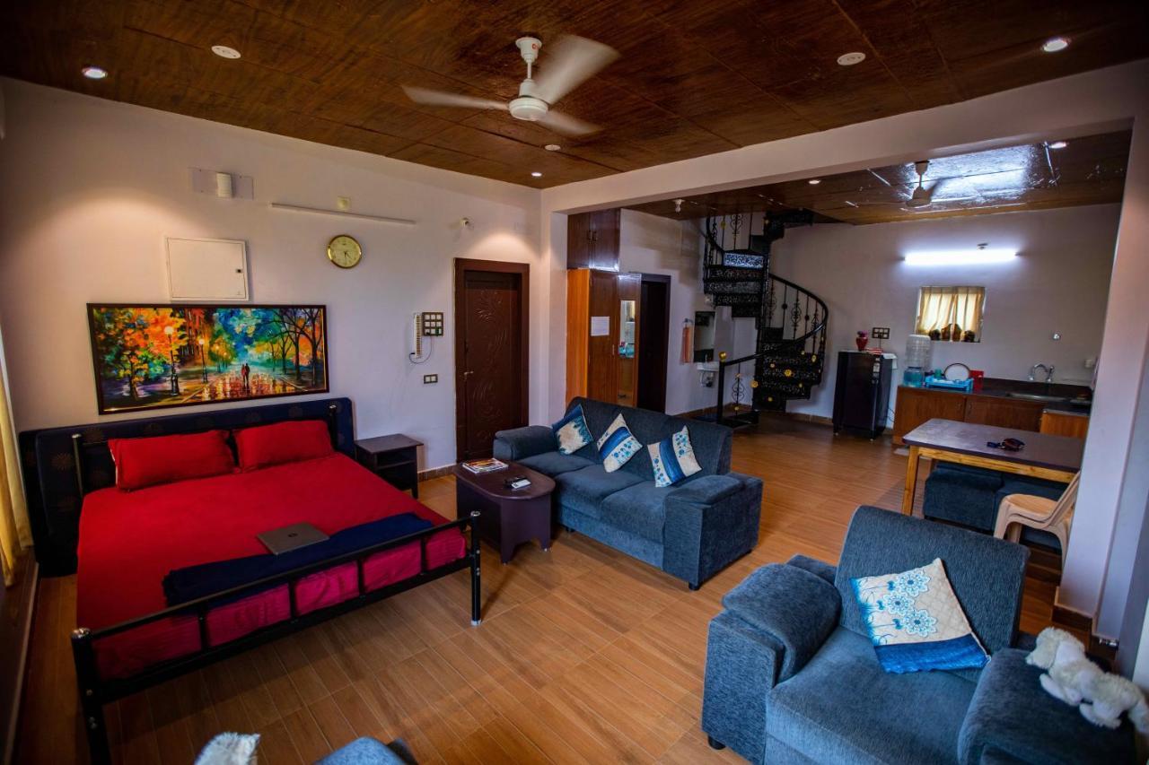 Waves Beach House ポンディシェリ エクステリア 写真